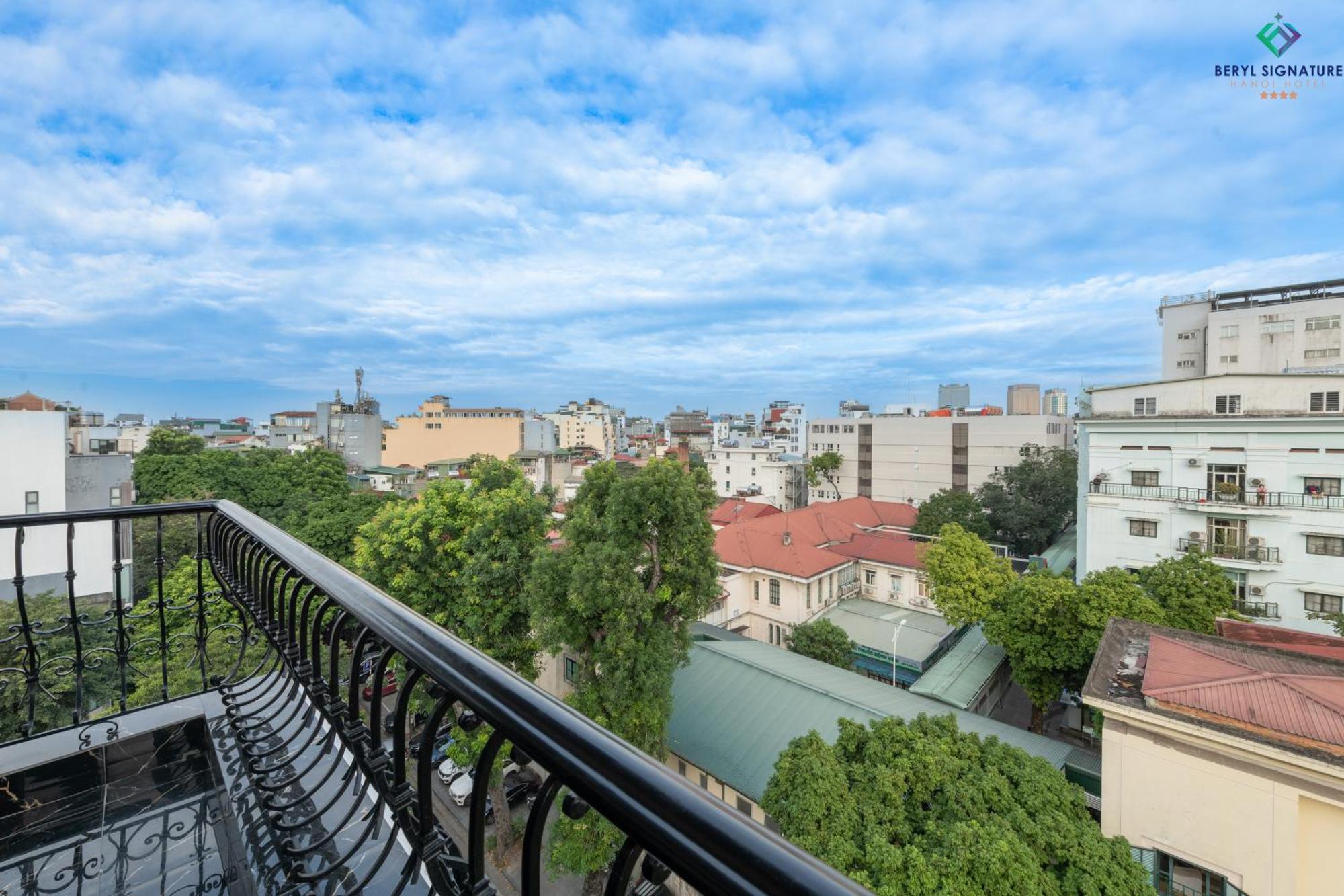 Beryl Signature Hotel & Travel Hanoi Exterior photo